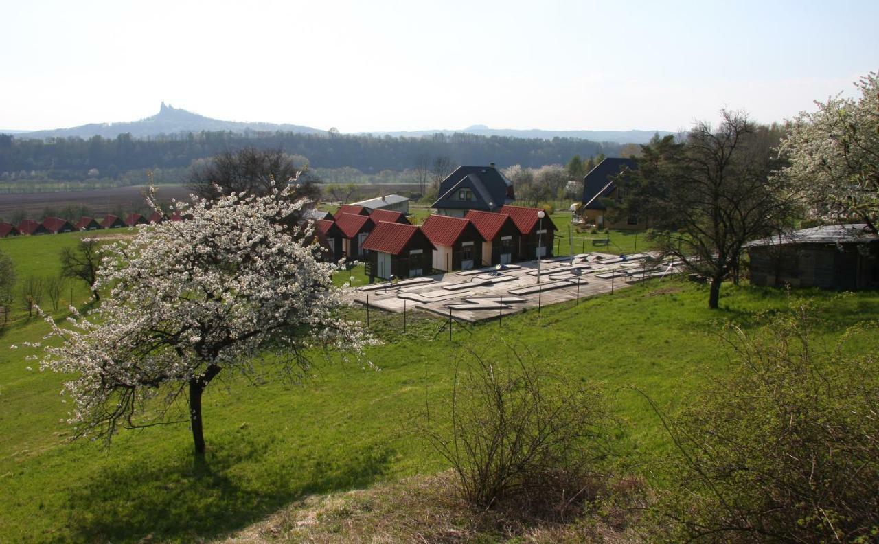 Camping v Ráji - Palda Rovensko pod Troskami Esterno foto