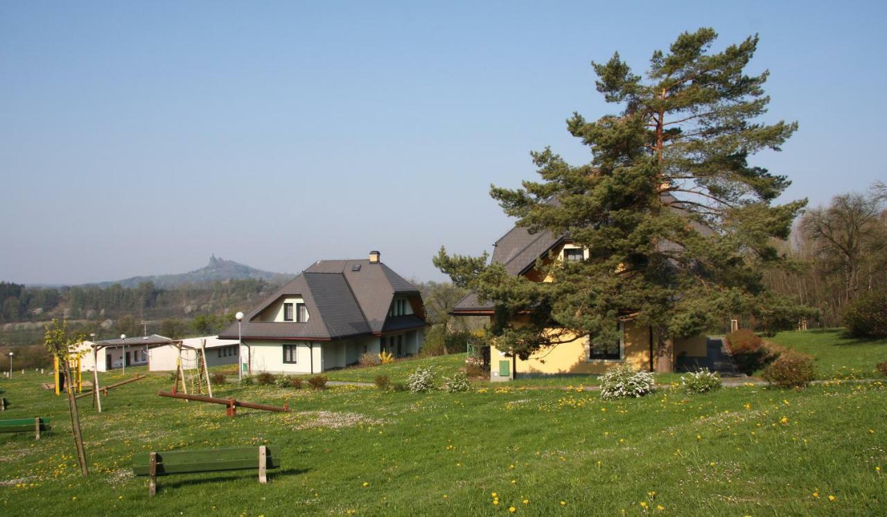 Camping v Ráji - Palda Rovensko pod Troskami Esterno foto