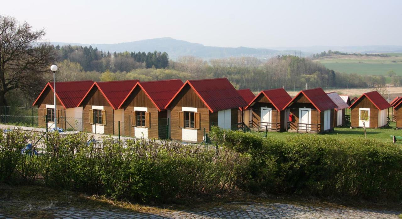 Camping v Ráji - Palda Rovensko pod Troskami Esterno foto