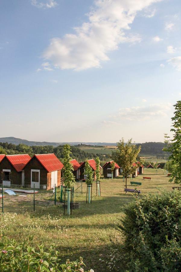 Camping v Ráji - Palda Rovensko pod Troskami Esterno foto